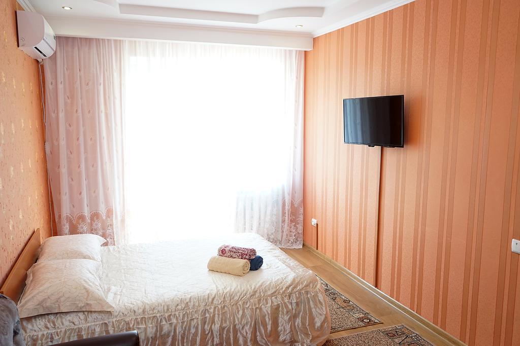 Apartment On Kniaziv Koriatovychiv Kamjanets-Podilsky Buitenkant foto